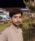 Встретьте Мужчинa : Babar, 28 лет до Pakistan  Multan
